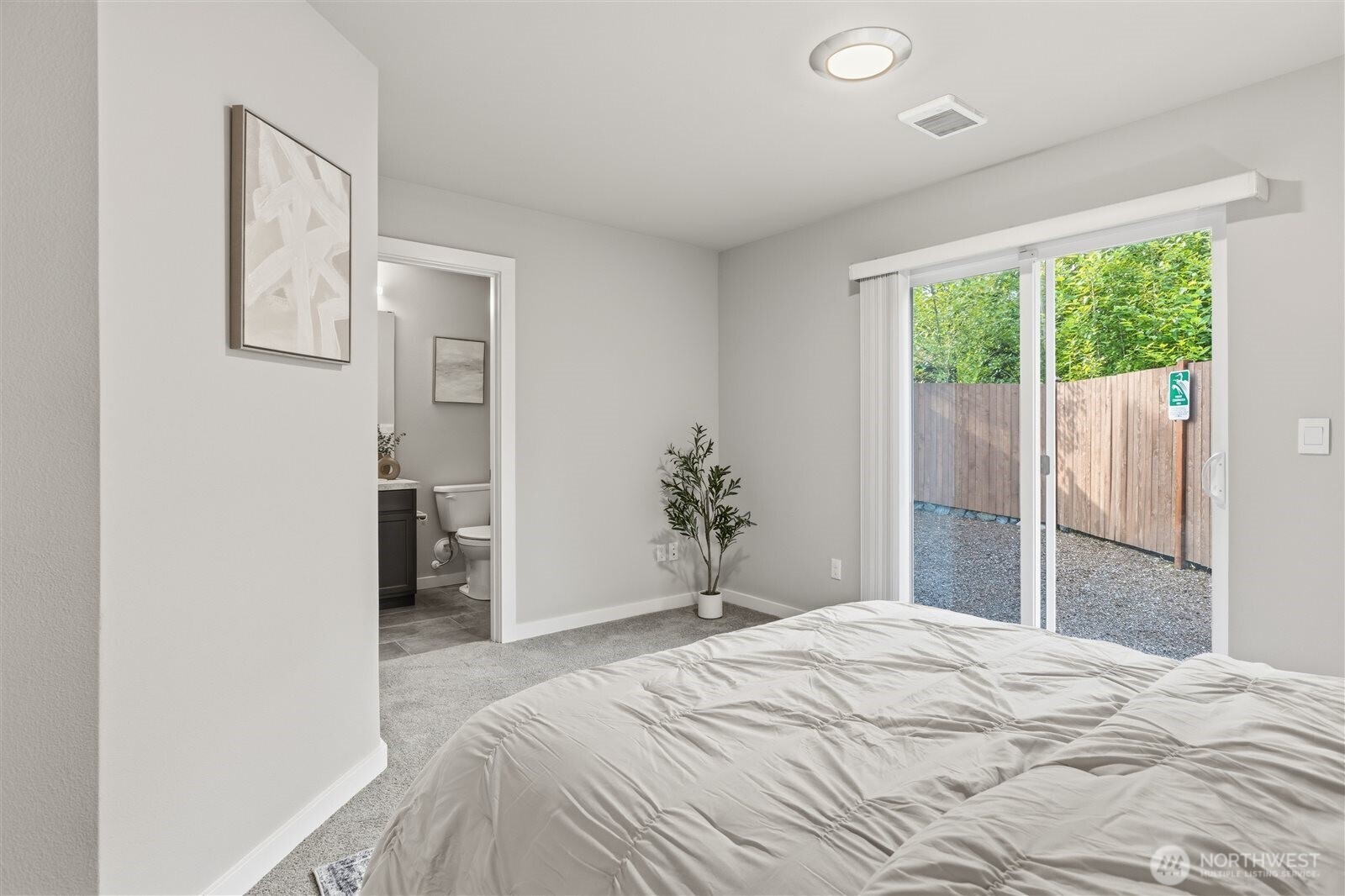 309 207th Place Property Photo 22