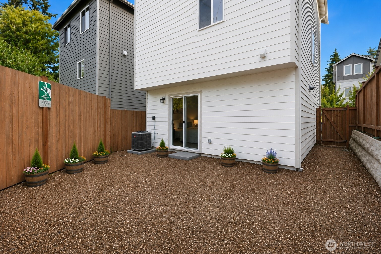 309 207th Place Property Photo 37