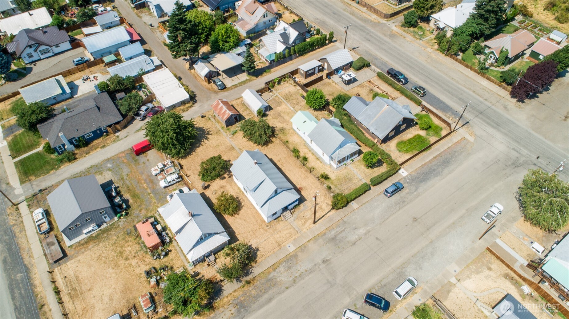 309 Peoh Avenue Property Photo 4