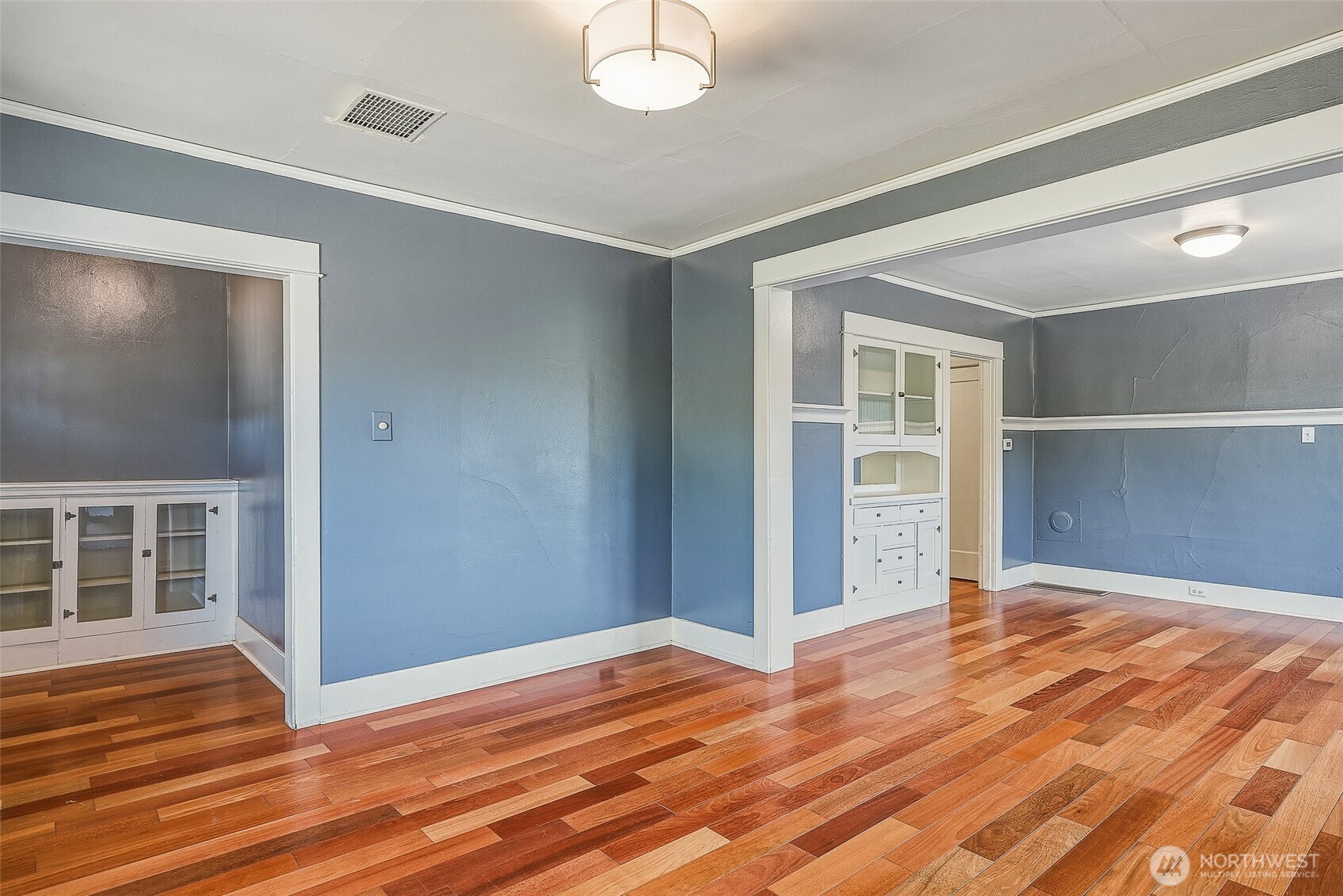 1711 Emerald Street Property Photo 7
