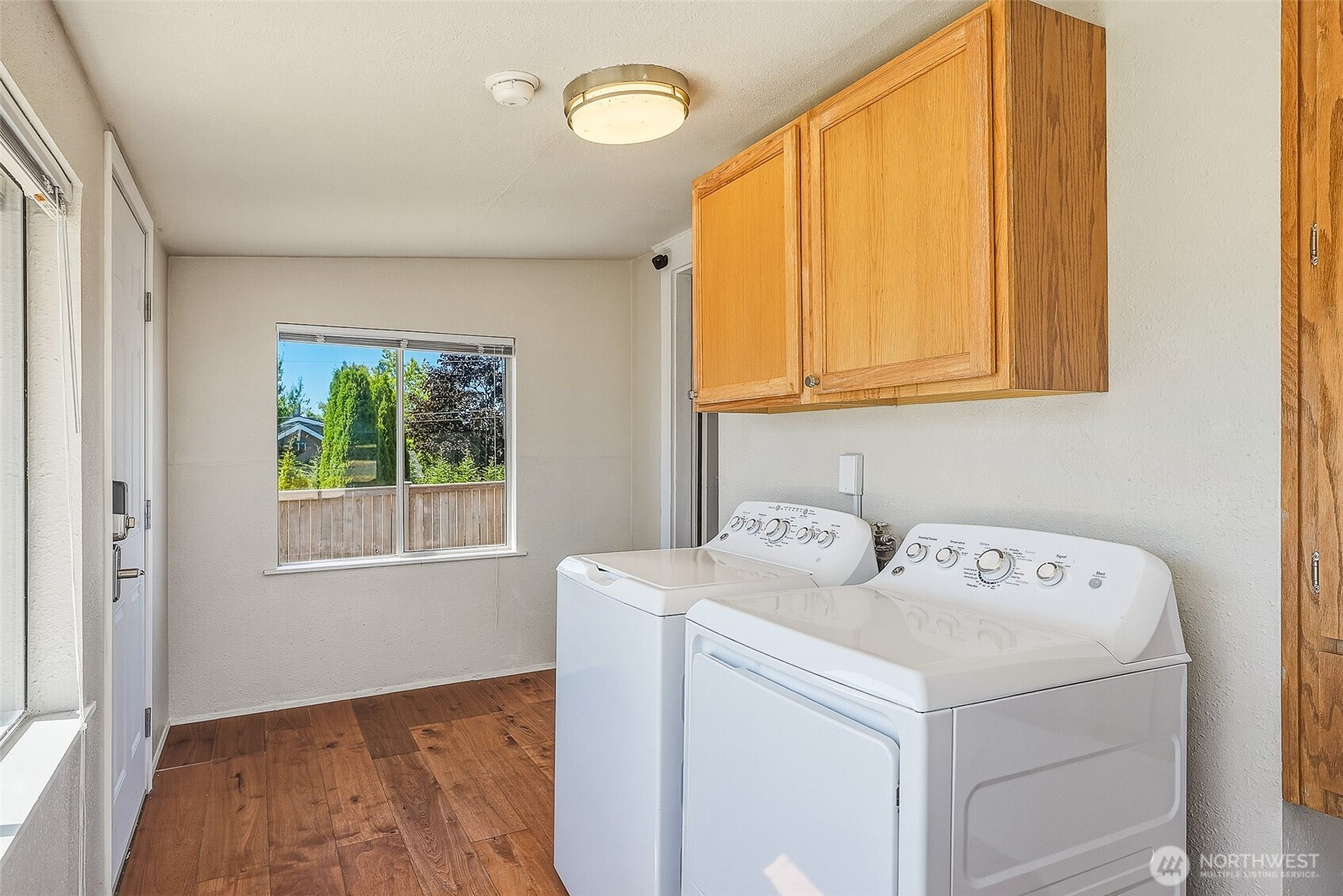 1711 Emerald Street Property Photo 13