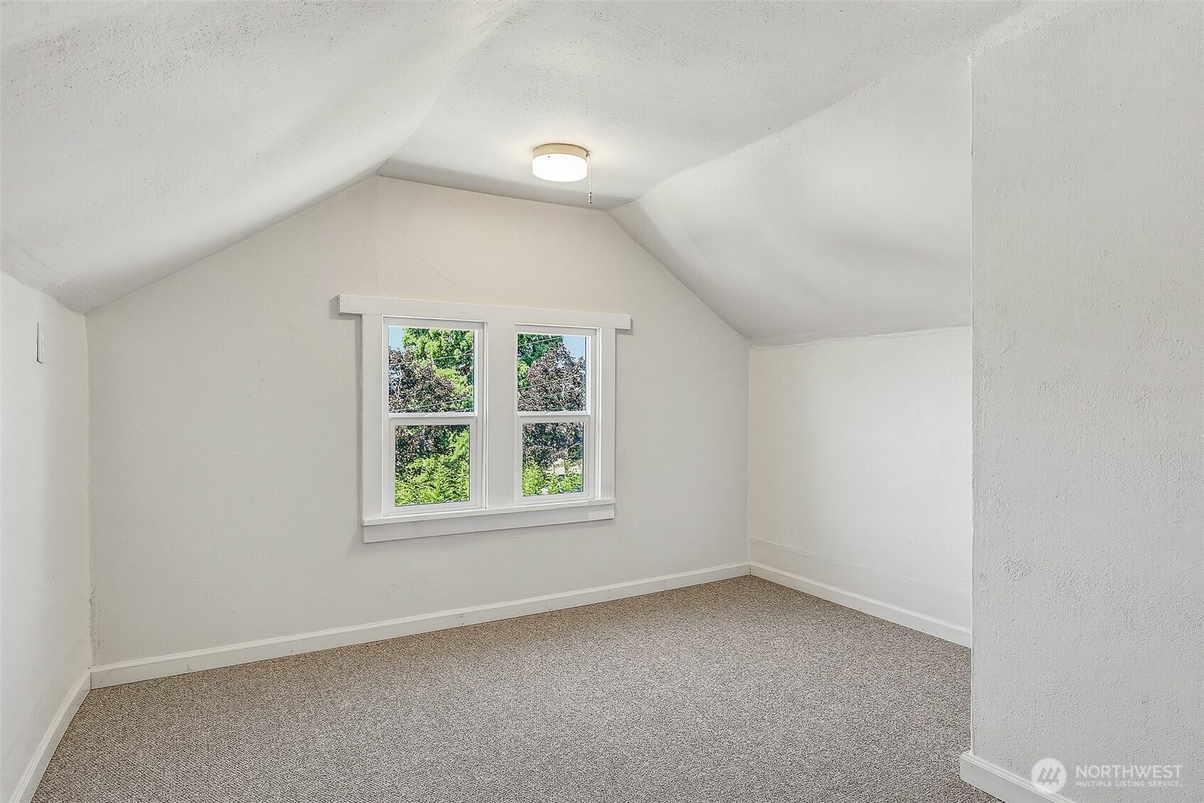 1711 Emerald Street Property Photo 21