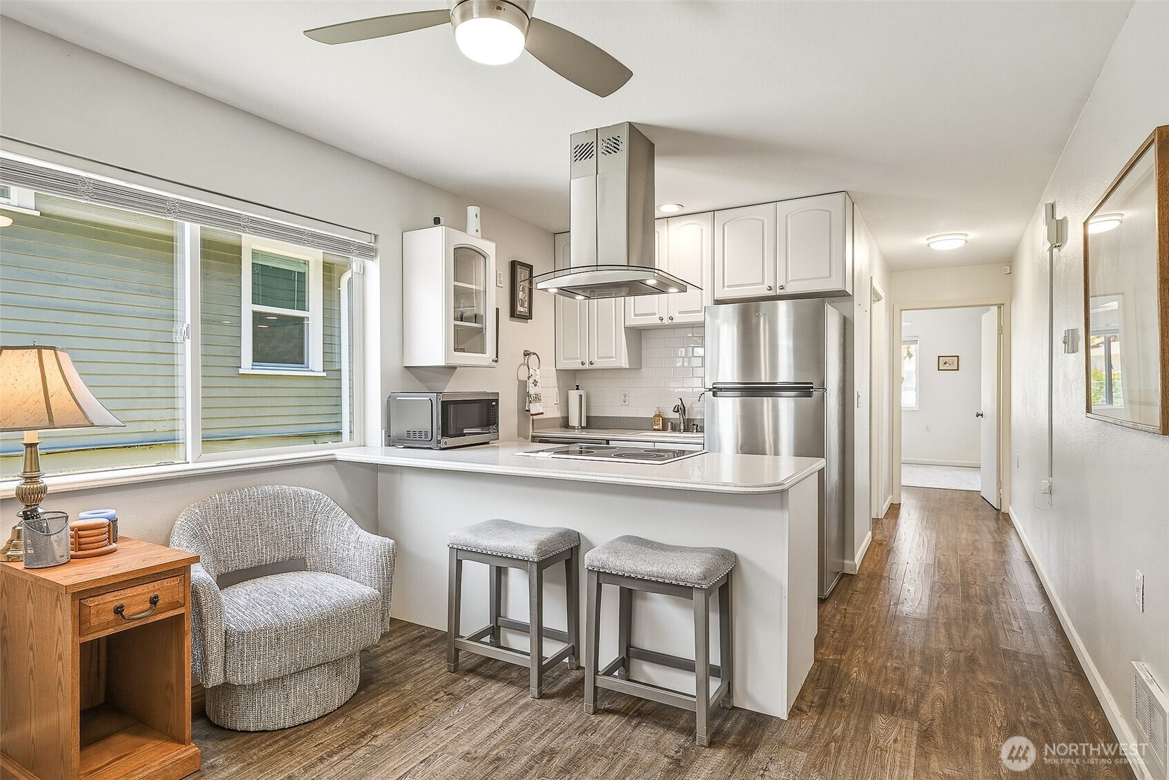 1711 Emerald Street Property Photo 32