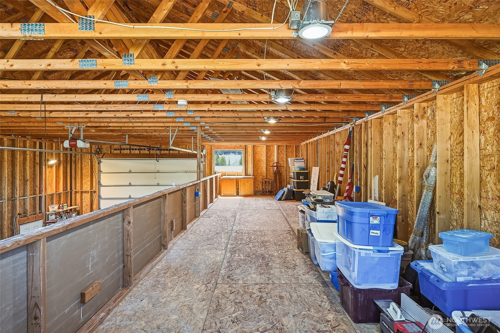 1711 Emerald Street Property Photo 39