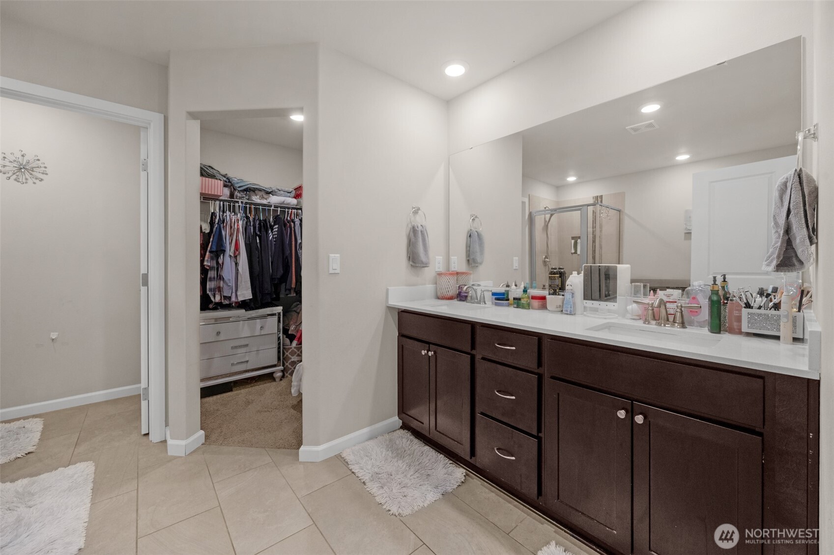 5733 86th Drive Property Photo 17