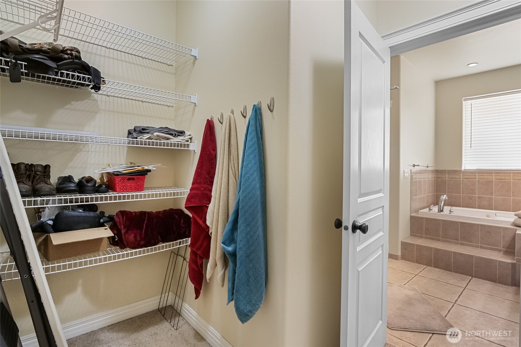 333 N Crestview Property Photo 21