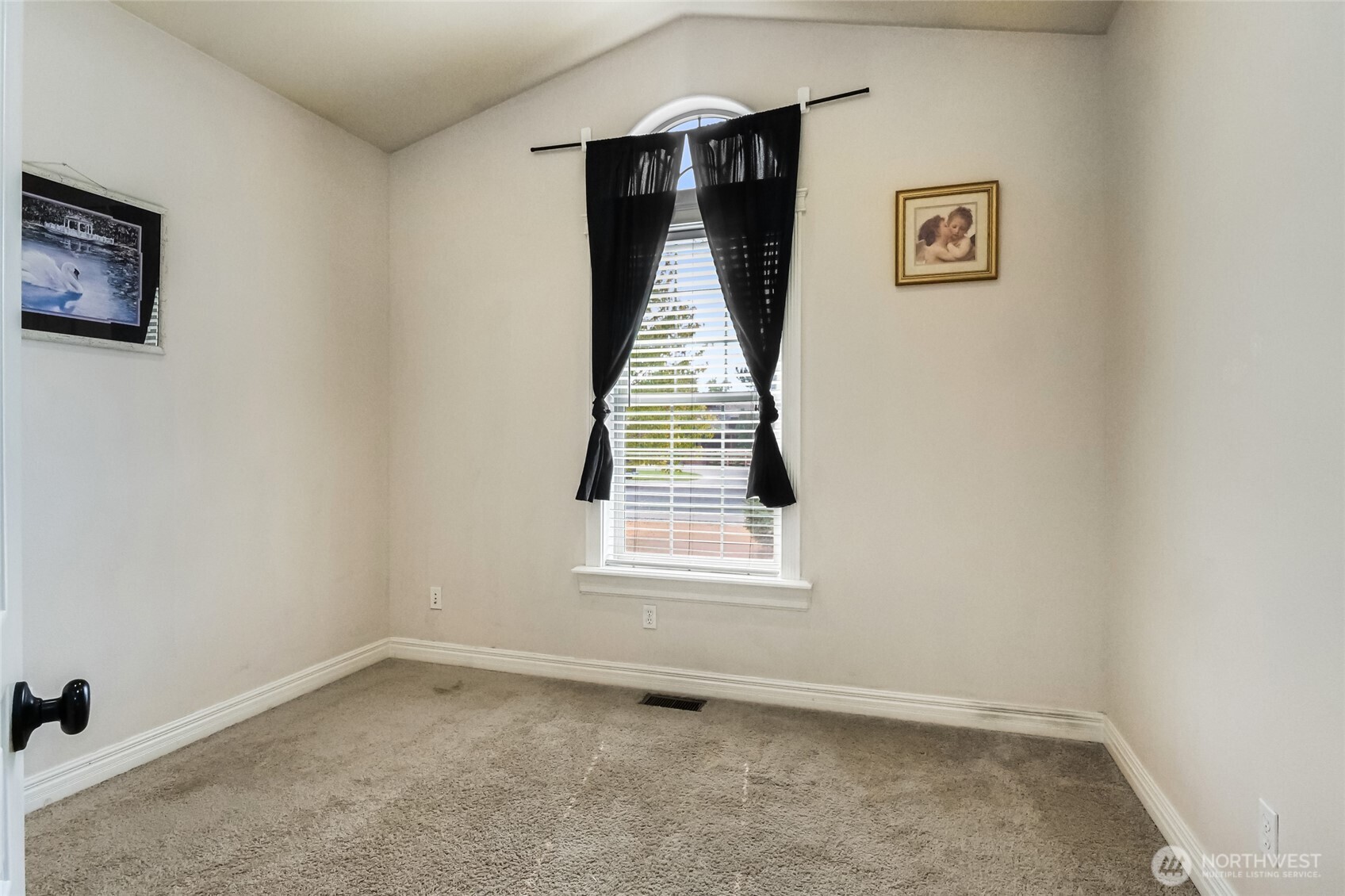 333 N Crestview Property Photo 26