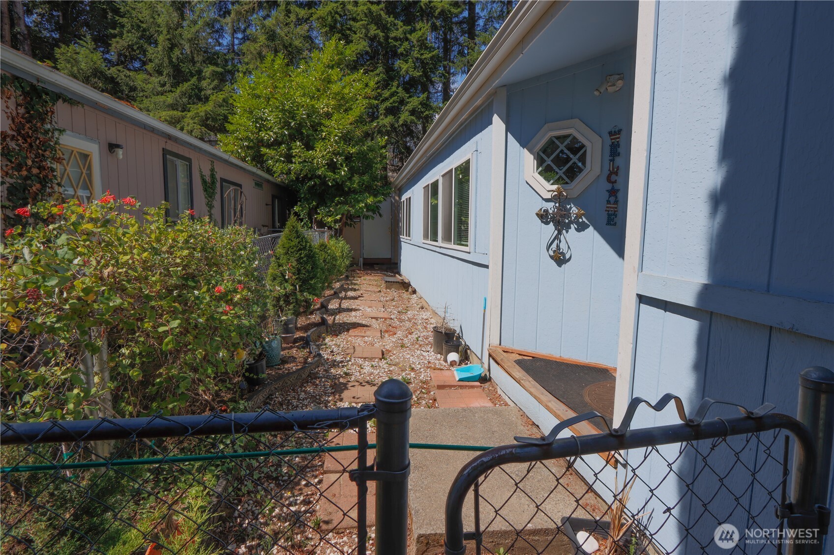 9065 Steele Creek Loop Property Photo 4