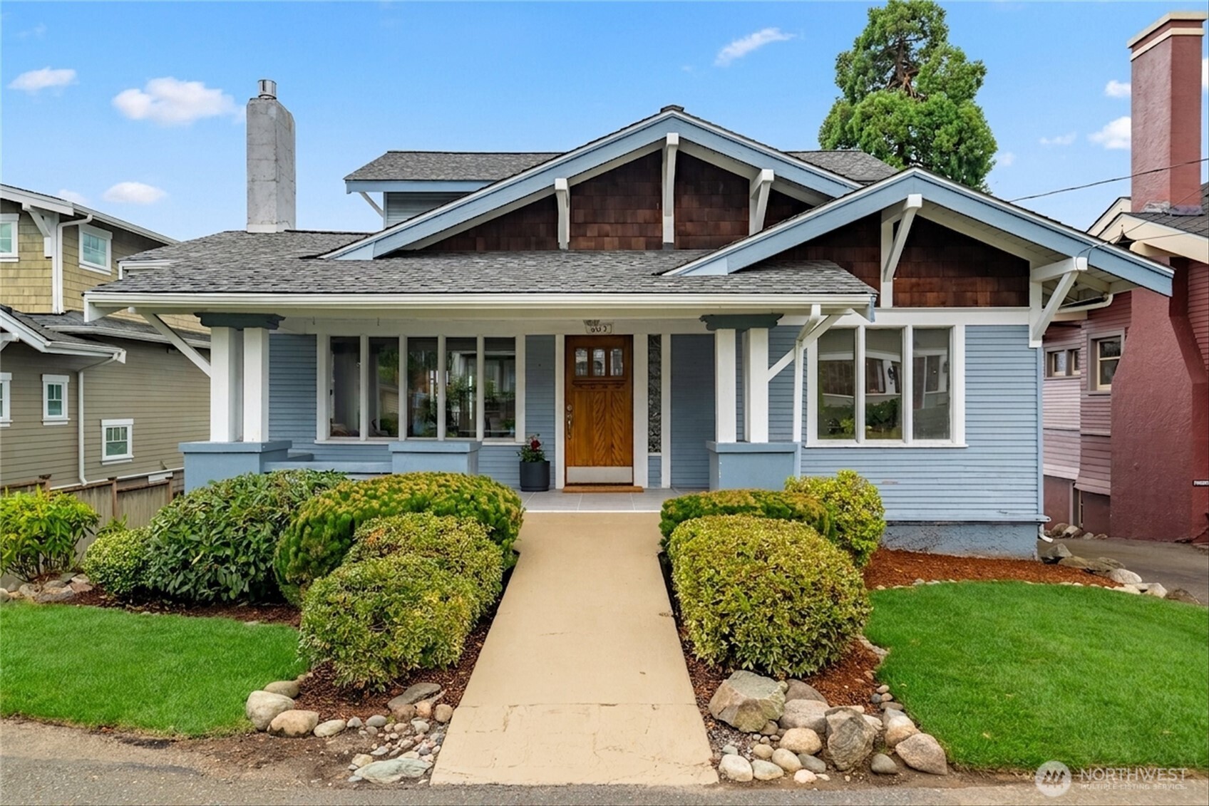 607 Warren Avenue Property Photo 1