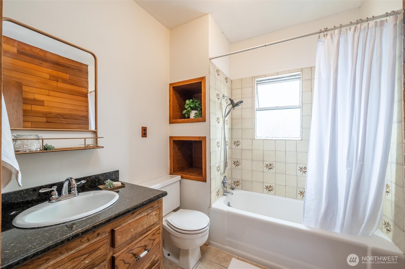 607 Warren Avenue Property Photo 26