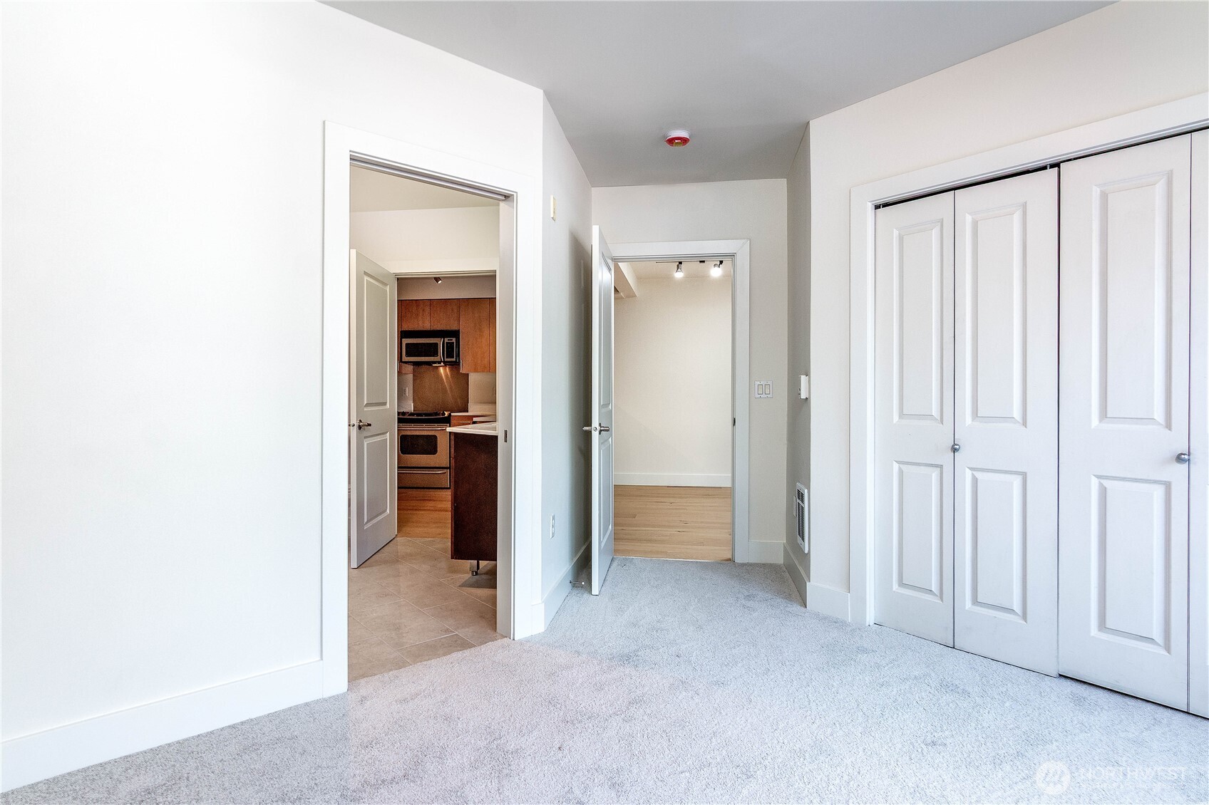 159 Denny Way 208 Property Photo 11