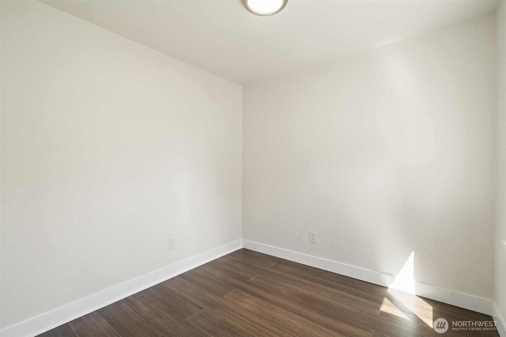 218 E King St Property Photo 18
