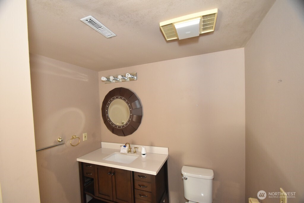 2954 Se Camano Drive Property Photo 2