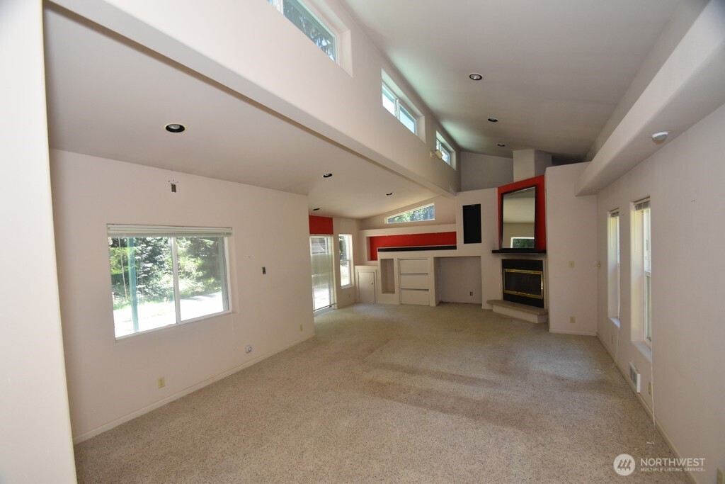2954 Se Camano Drive Property Photo 3