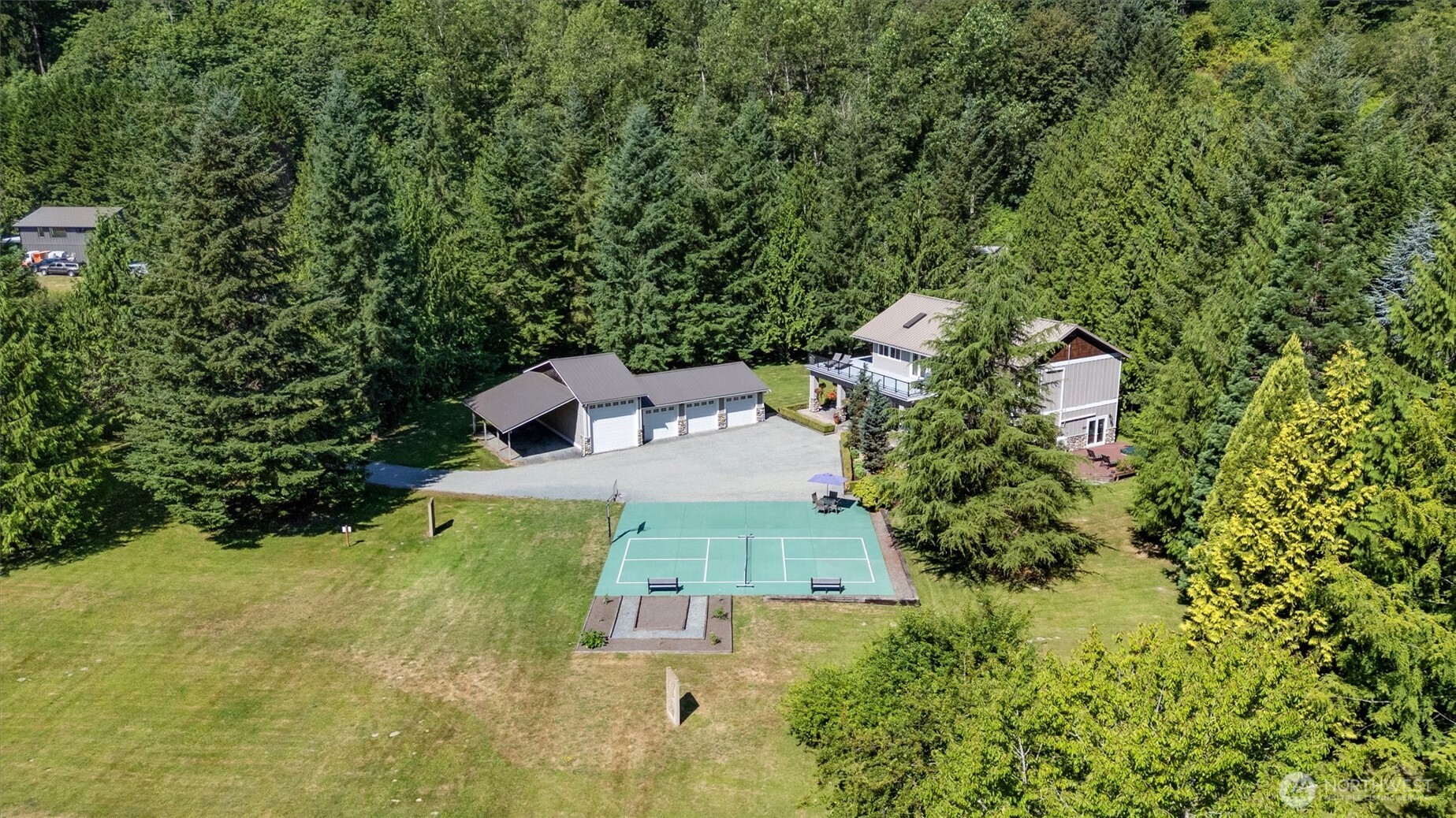 2109 Russell Road Property Photo 5