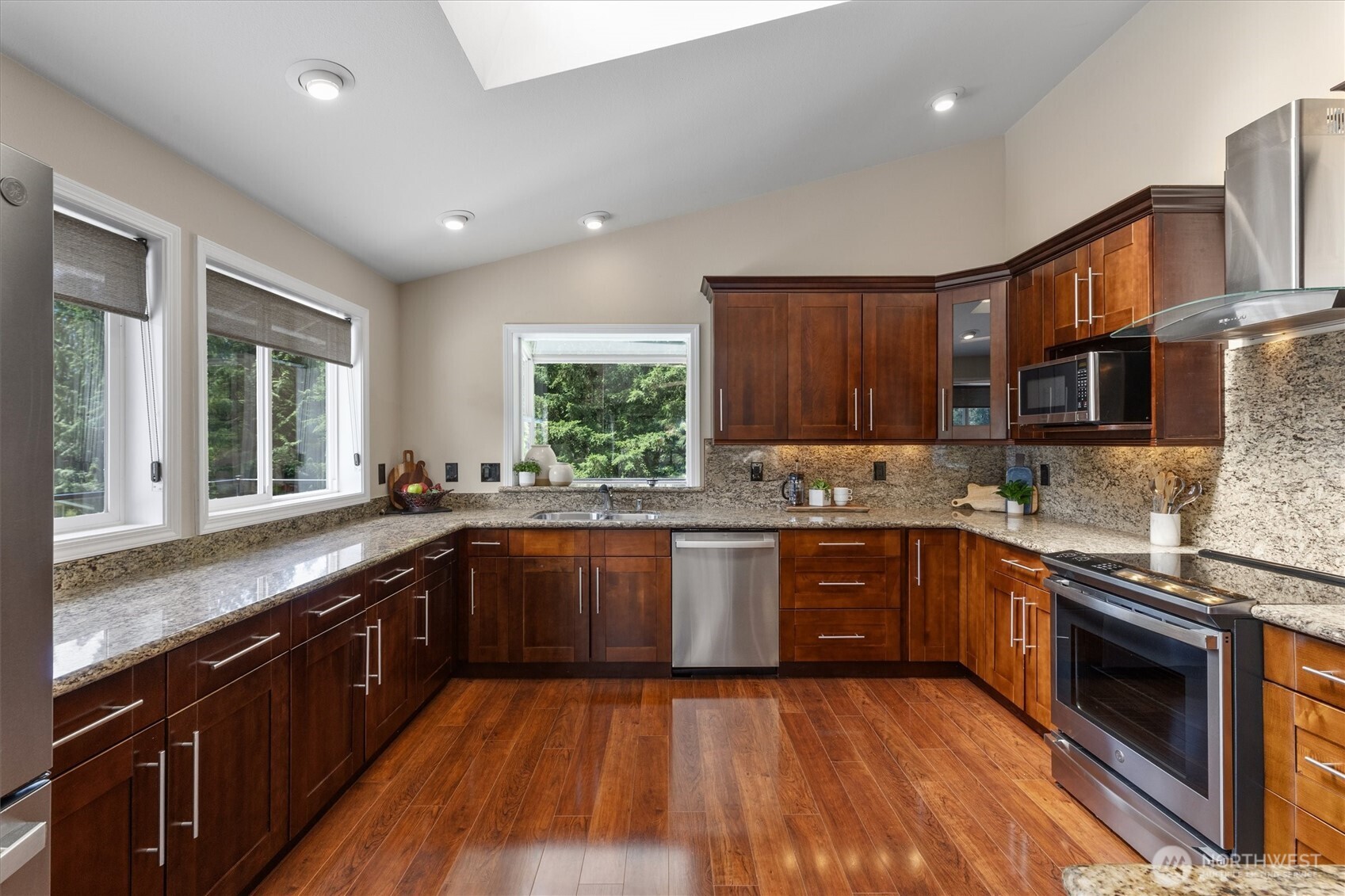 2109 Russell Road Property Photo 22