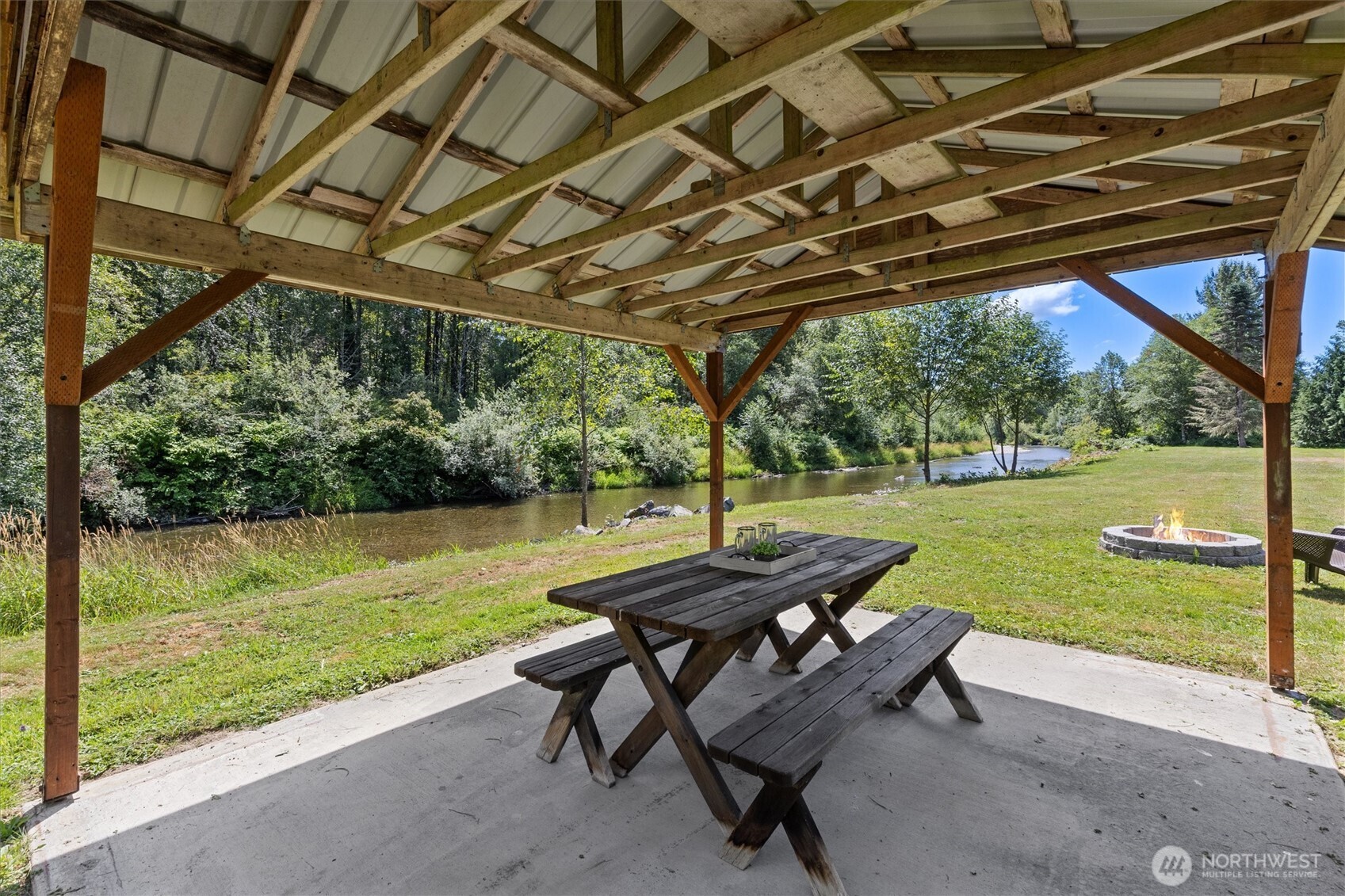 2109 Russell Road Property Photo 37