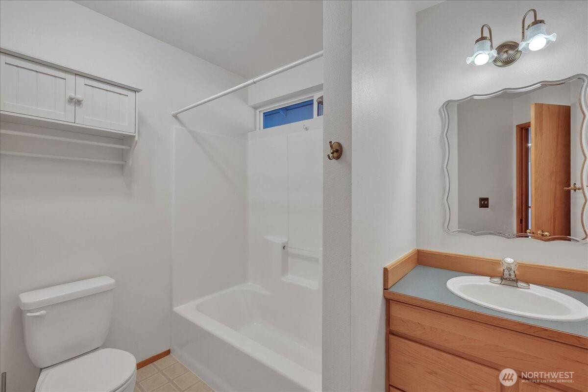 19002 20th Street Property Photo 17