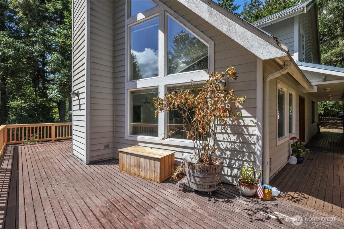 19002 20th Street Property Photo 20
