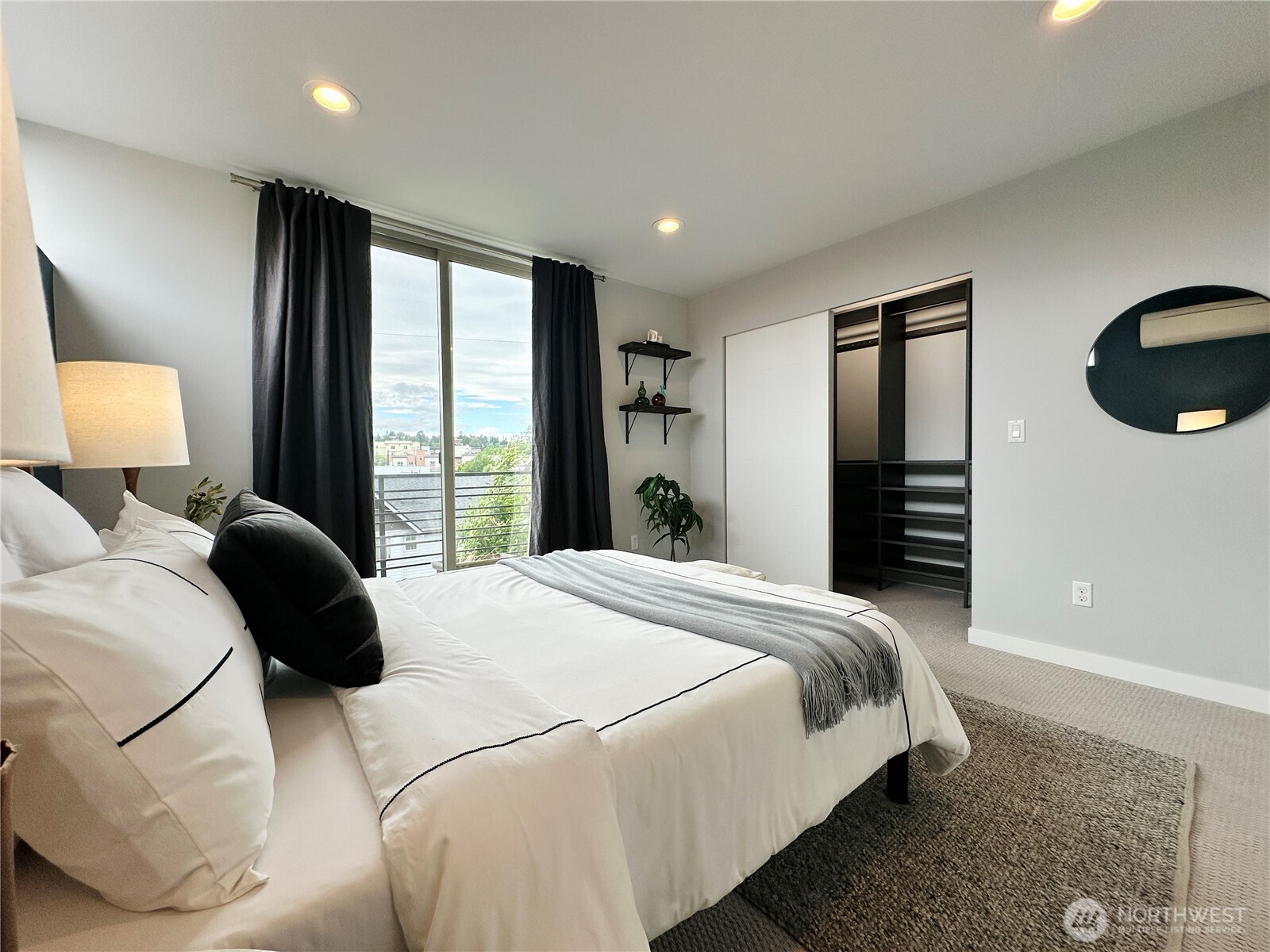 3638 Courtland Place B Property Photo 13
