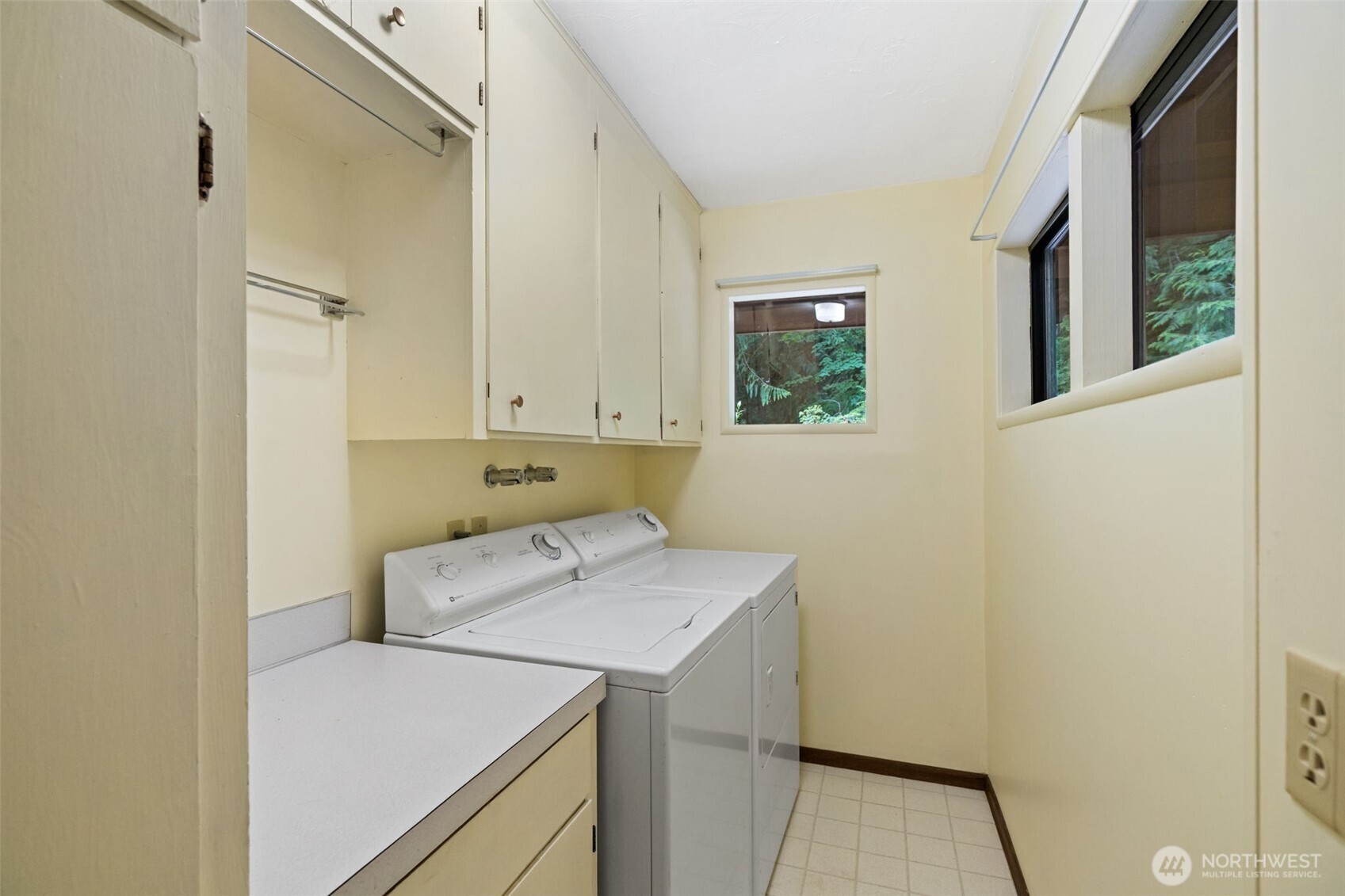 7264 Ne Little Harbor Lane Property Photo 11