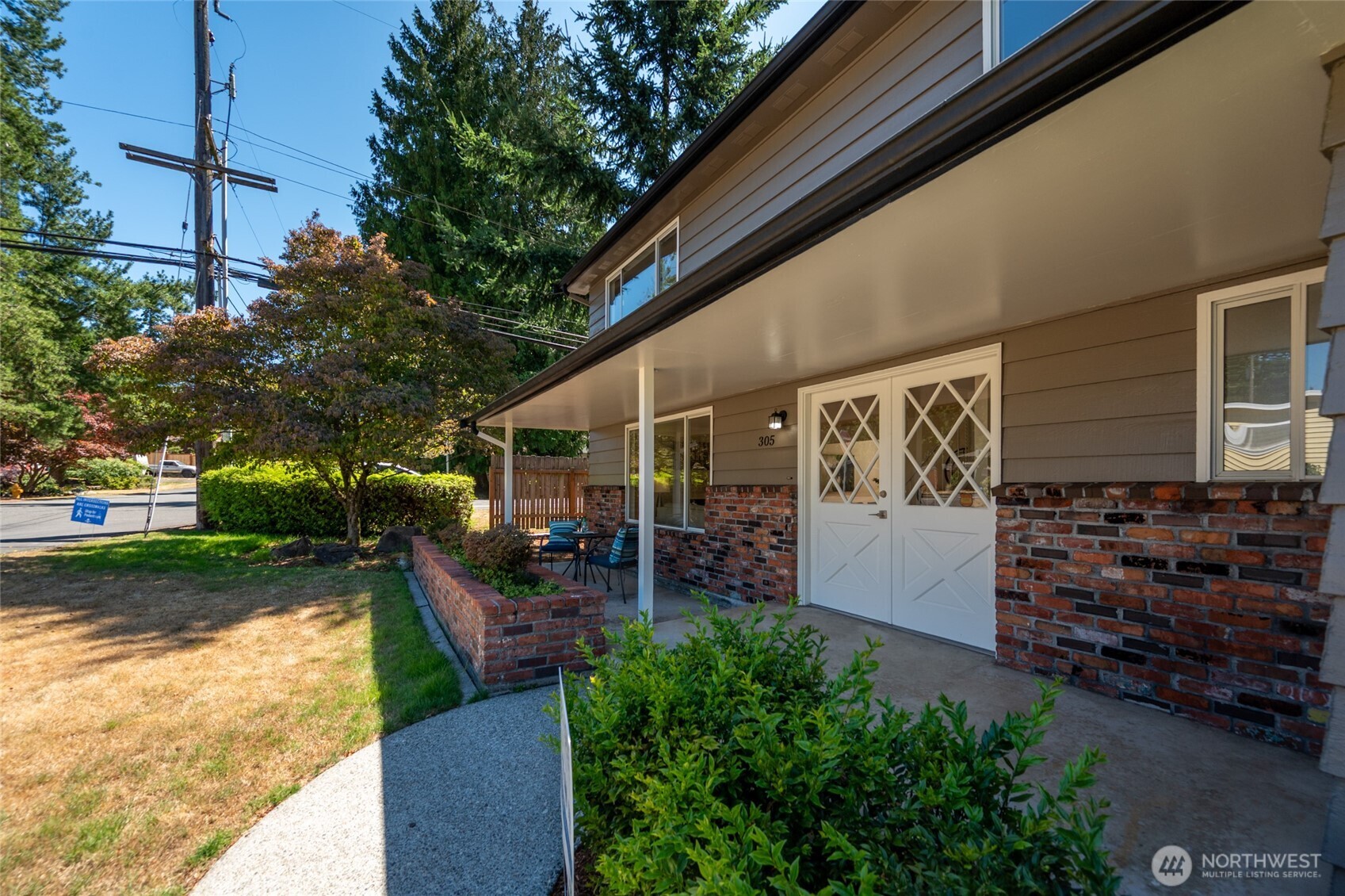 305 Nw 198th Street Property Photo 4