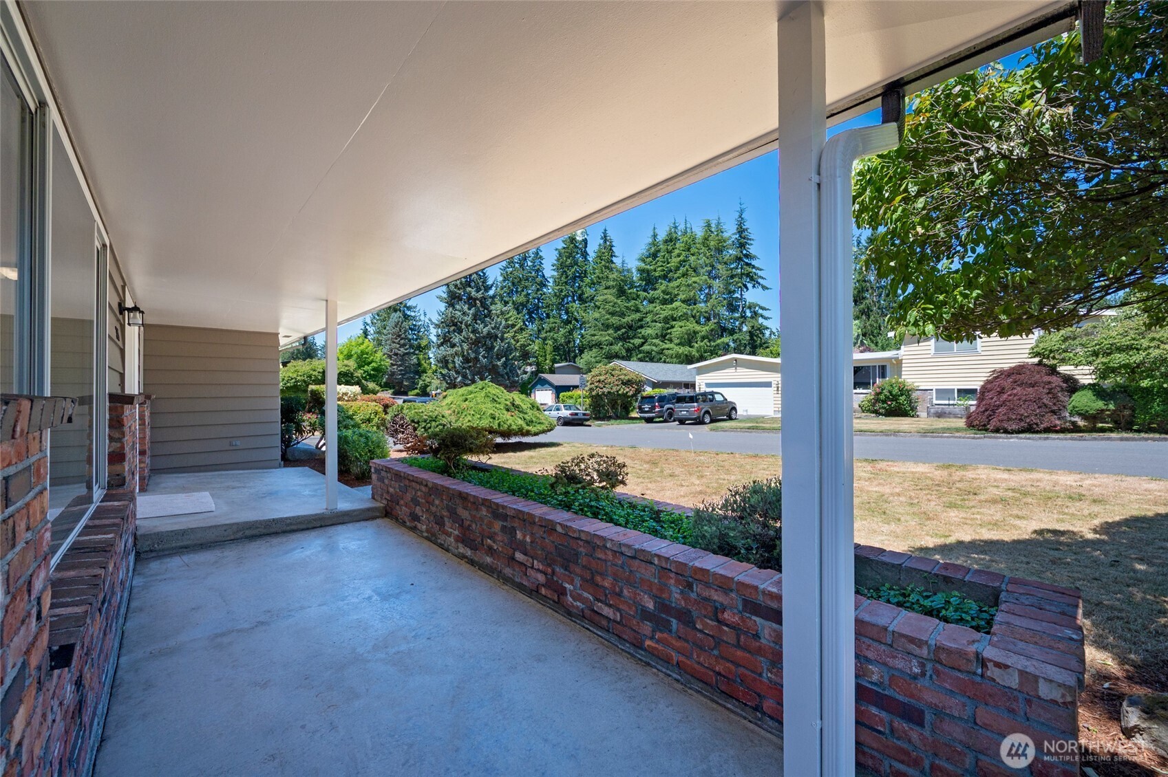 305 Nw 198th Street Property Photo 5