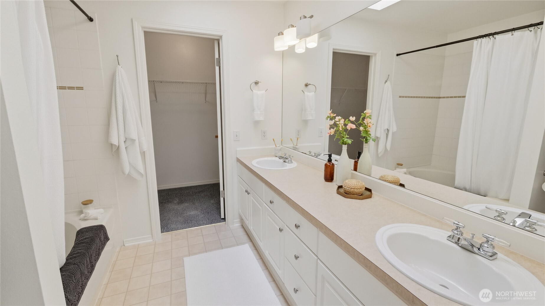 424 228th Street H203 Property Photo 22