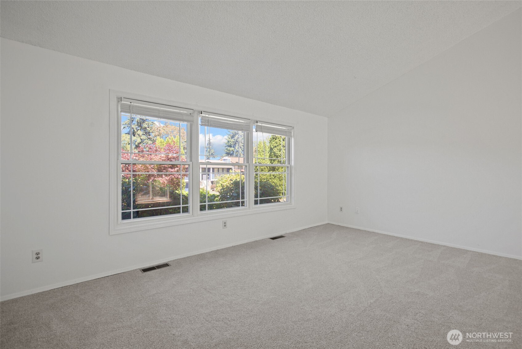 4411 S 263rd Street Property Photo 3
