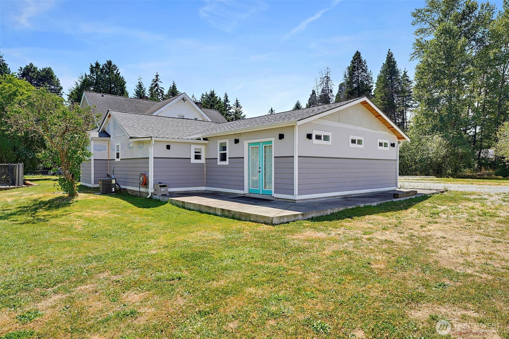 811 121st Property Photo 10