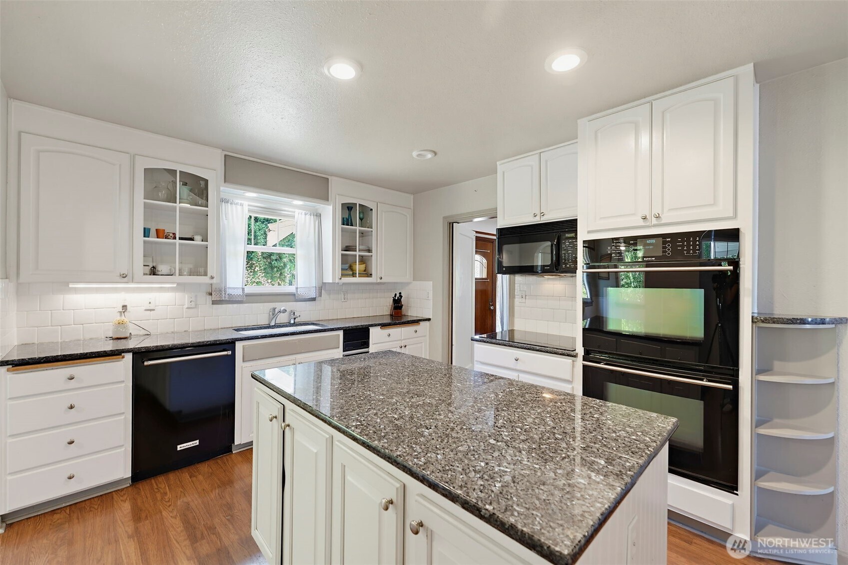 811 121st Property Photo 16