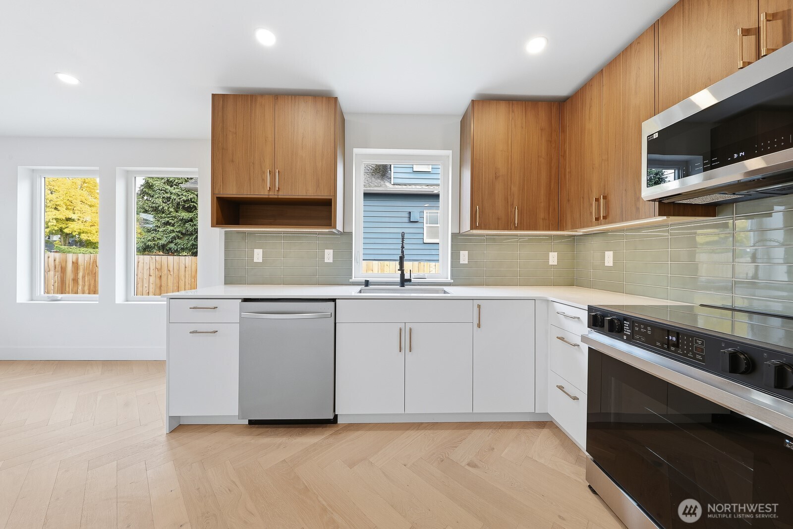 1109 Nw 65th Street Property Photo 6