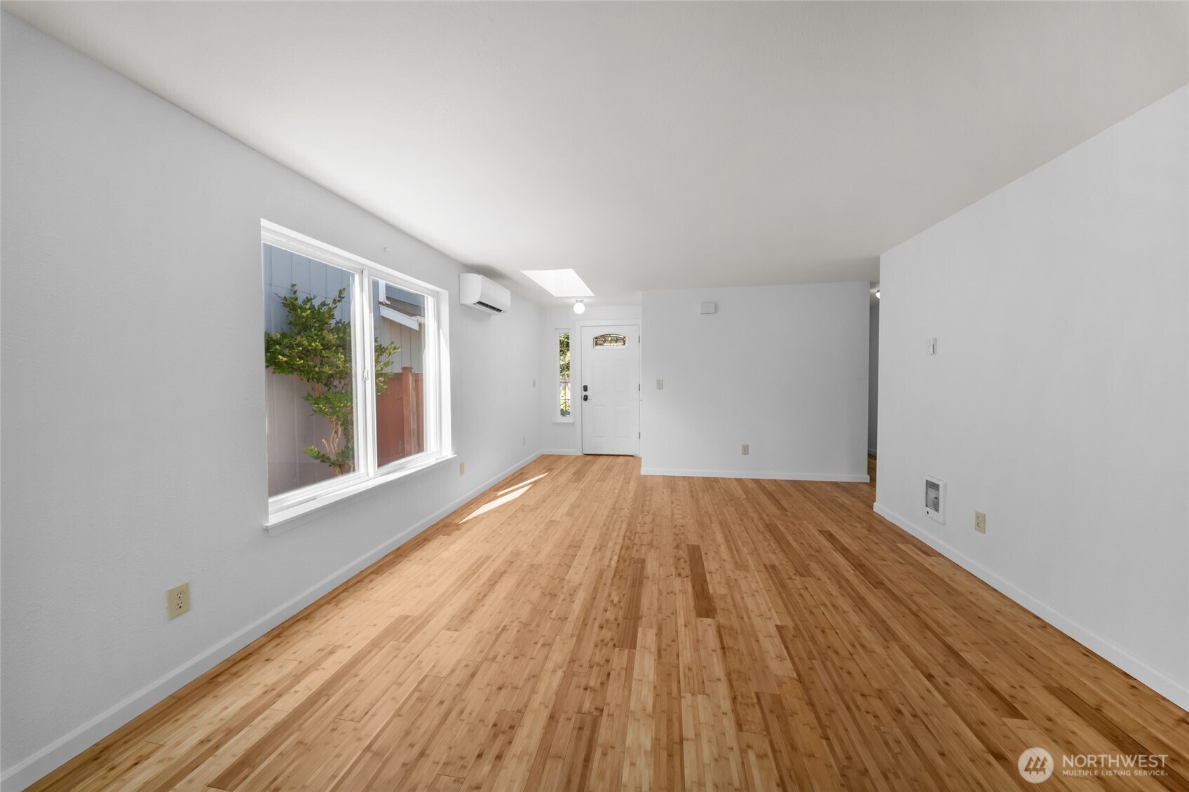 602 Malibu Drive Property Photo 5