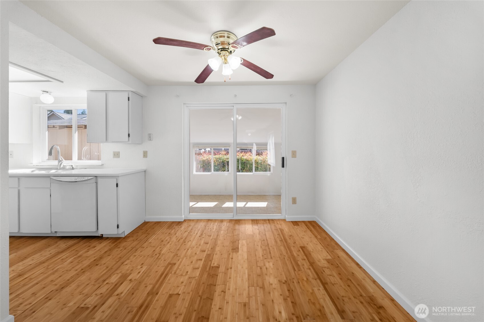 602 Malibu Drive Property Photo 10