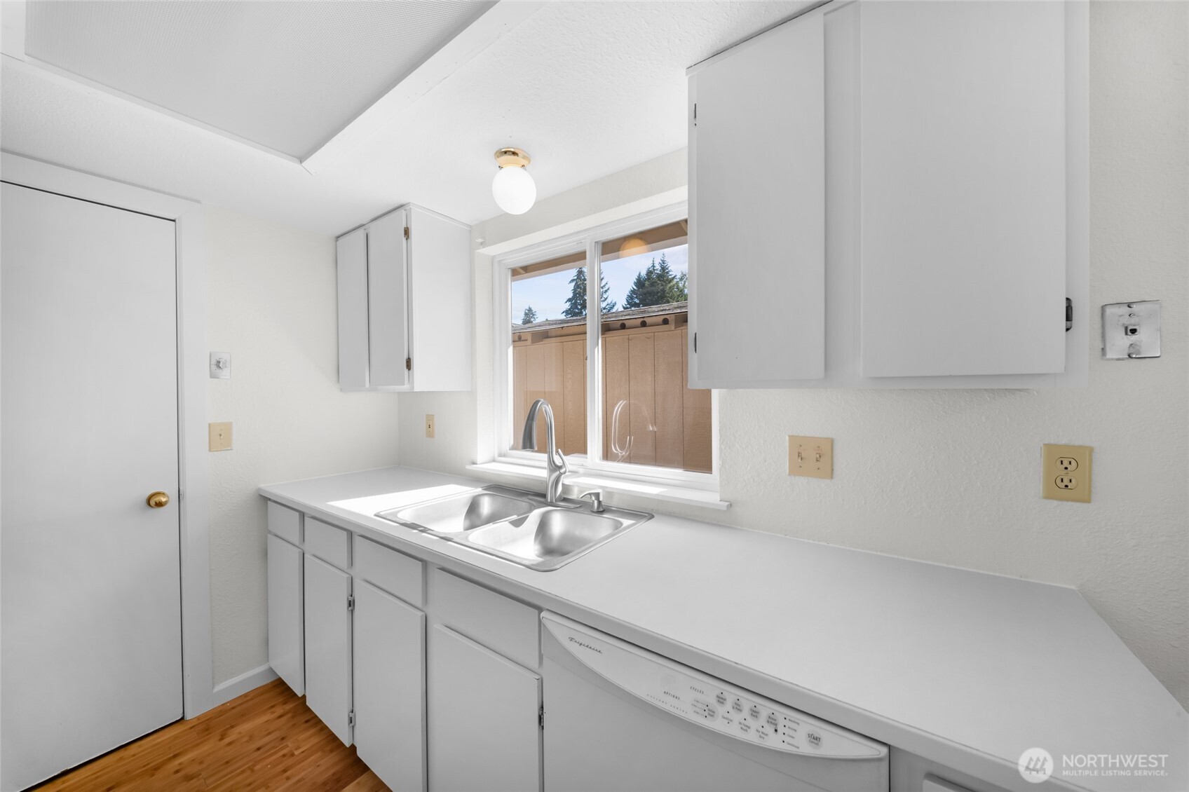 602 Malibu Drive Property Photo 13