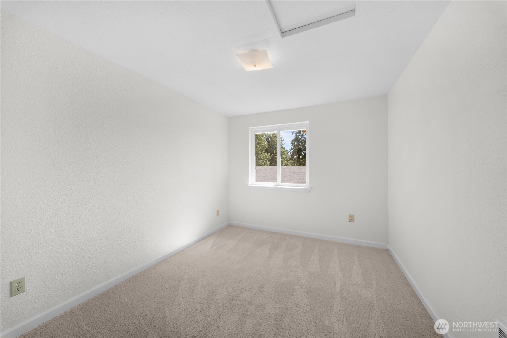 602 Malibu Drive Property Photo 23