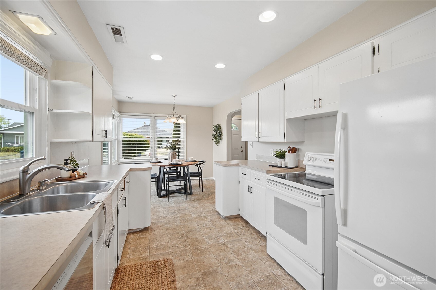 1712 D Street Property Photo 9