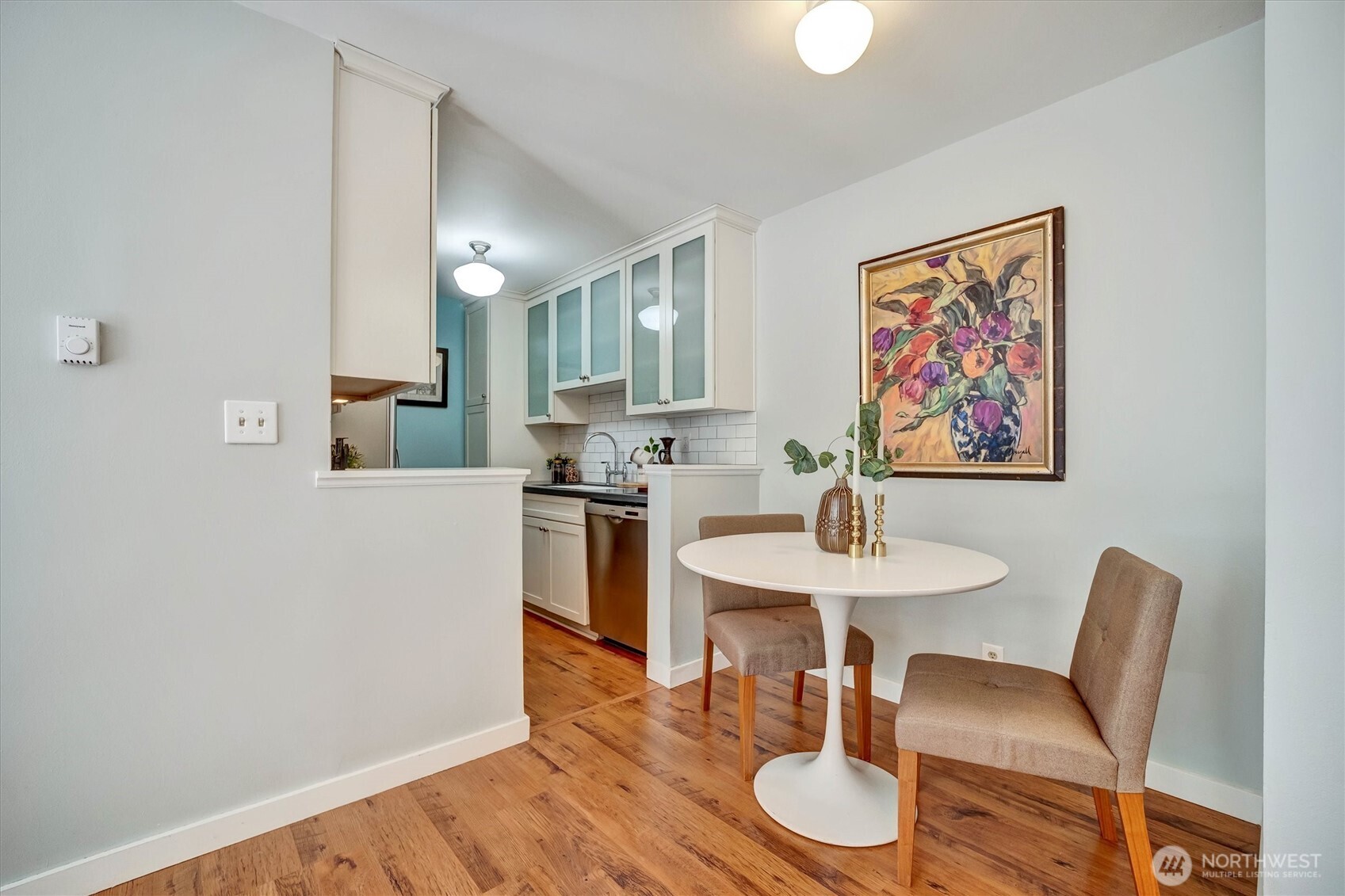 2111 E John Street 204 Property Photo 5