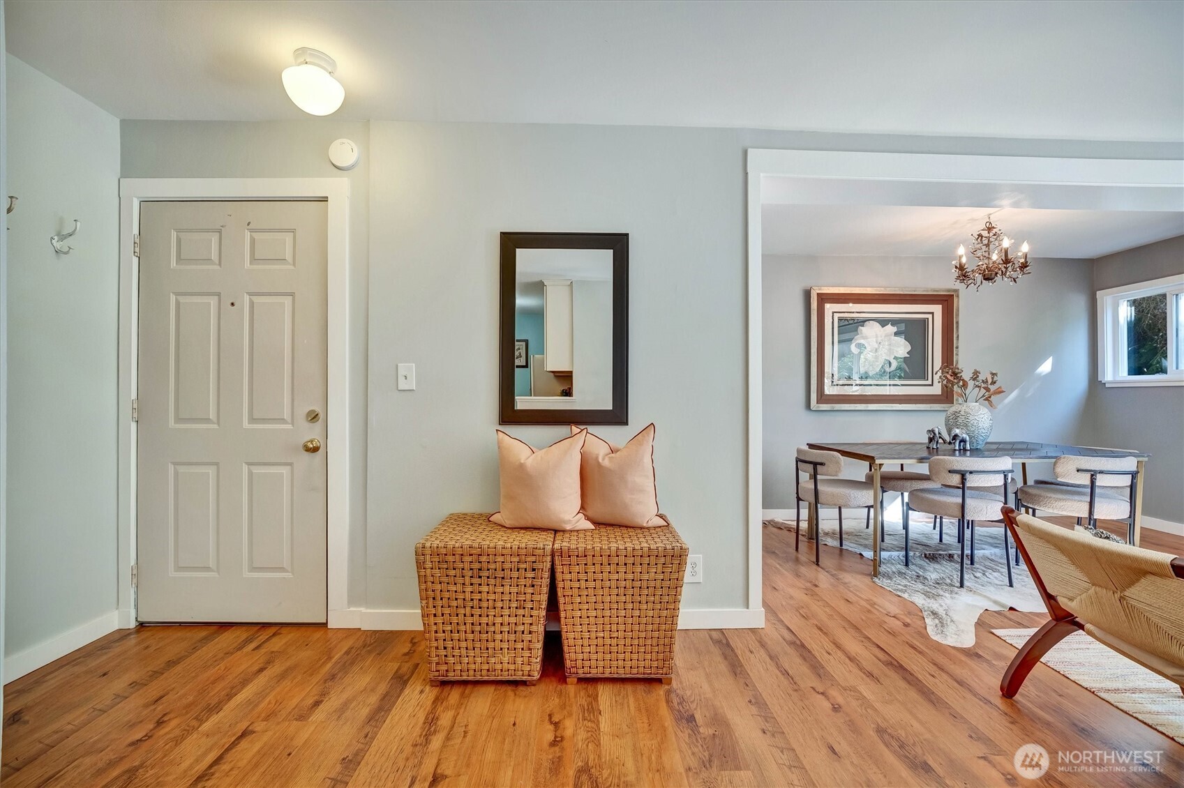 2111 E John Street 204 Property Photo 6