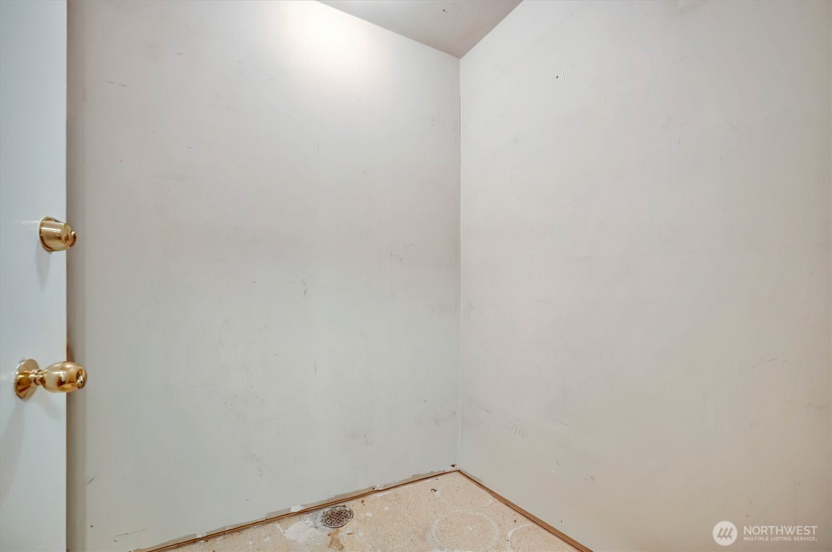 2111 E John Street 204 Property Photo 26