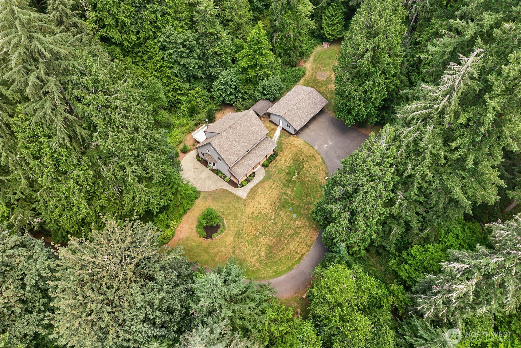 17432 Issaquah Hobart Road Property Photo 2