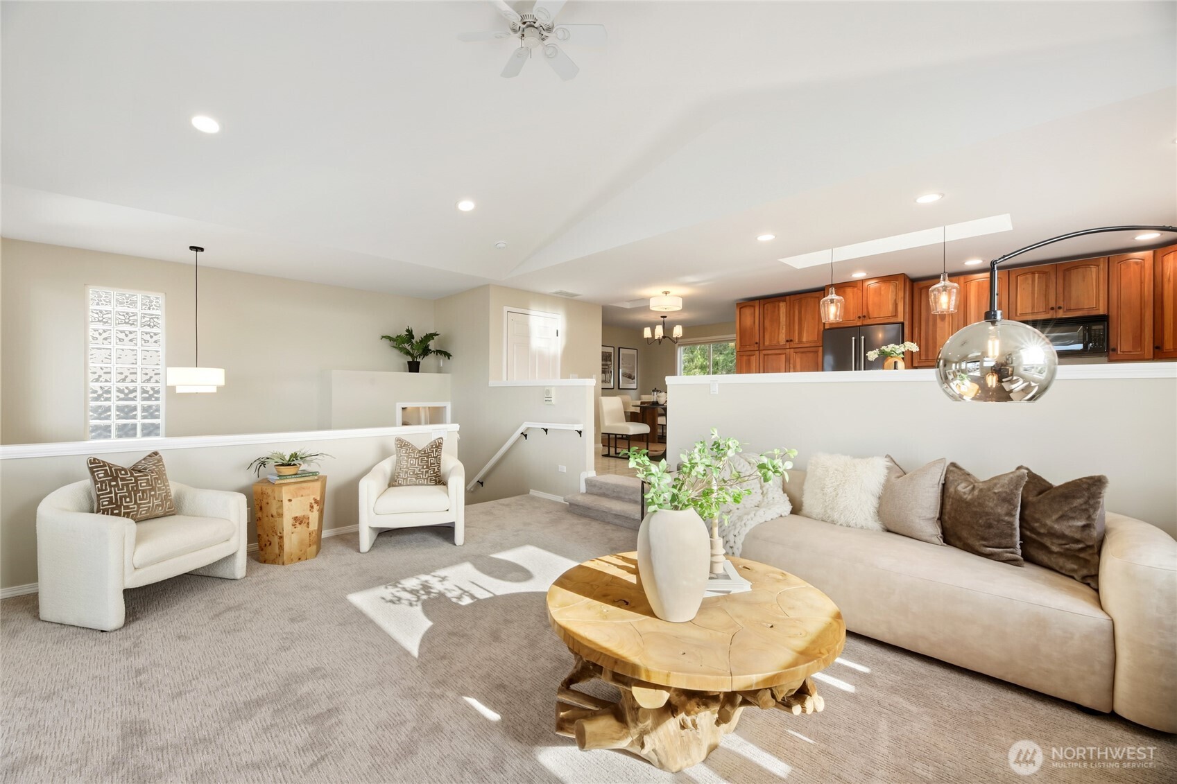 5064 Beach Drive Property Photo 8