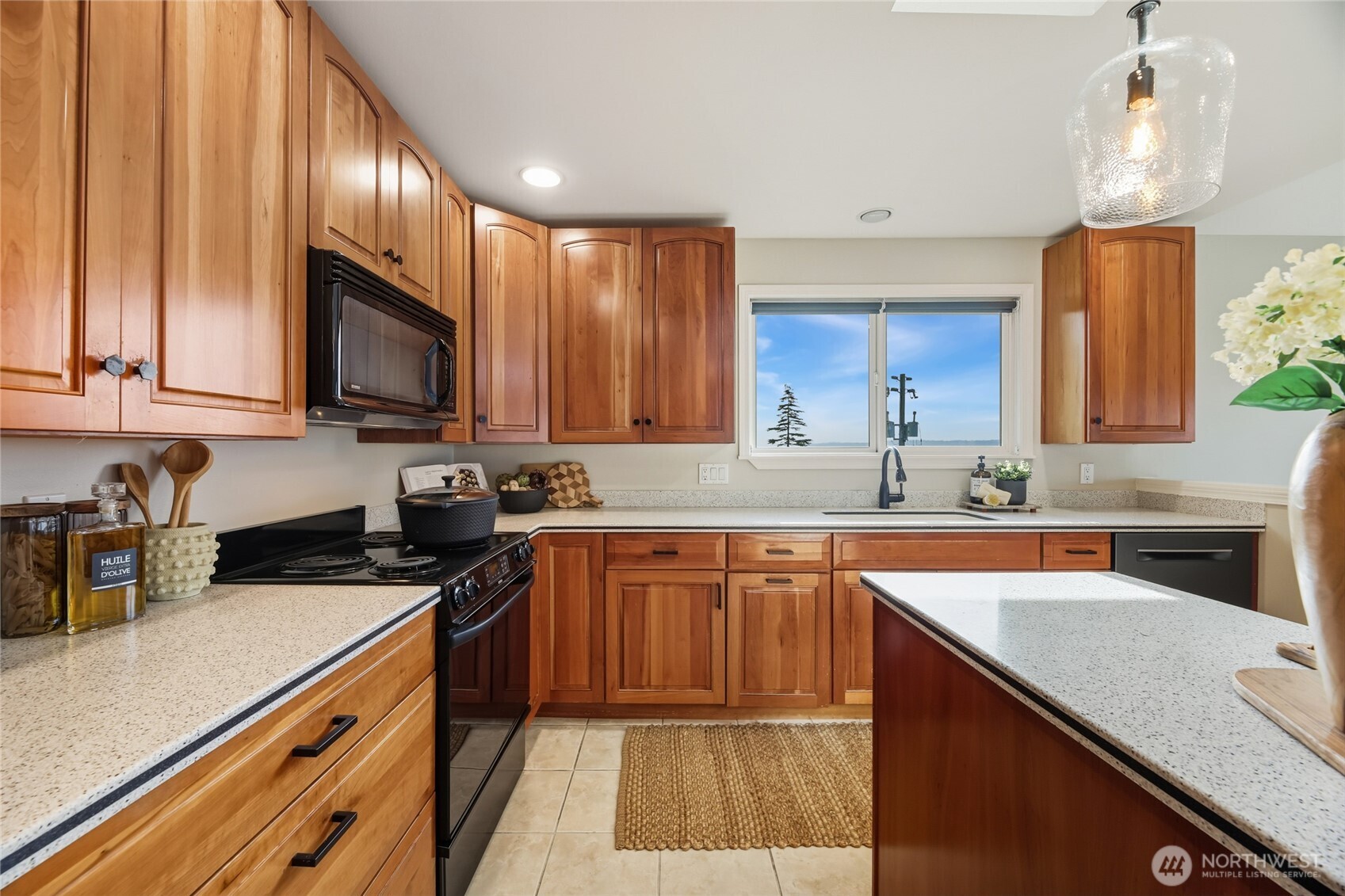 5064 Beach Drive Property Photo 12