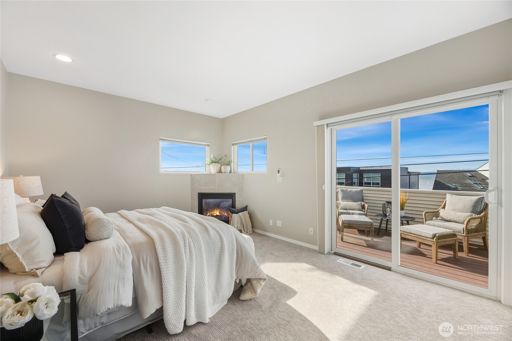 5064 Beach Drive Property Photo 17