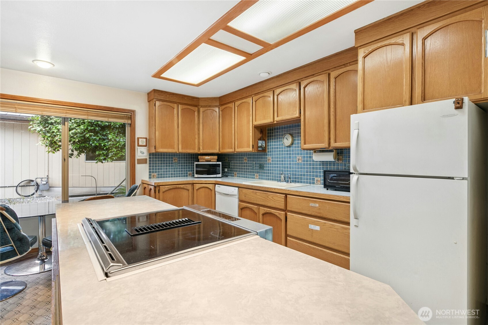 1643 Ne Sumner Drive Property Photo 10