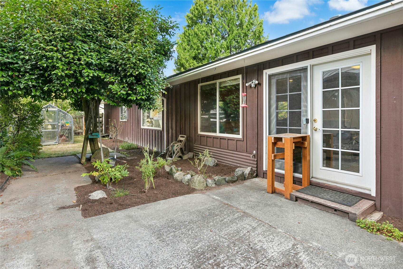 1643 Ne Sumner Drive Property Photo 28