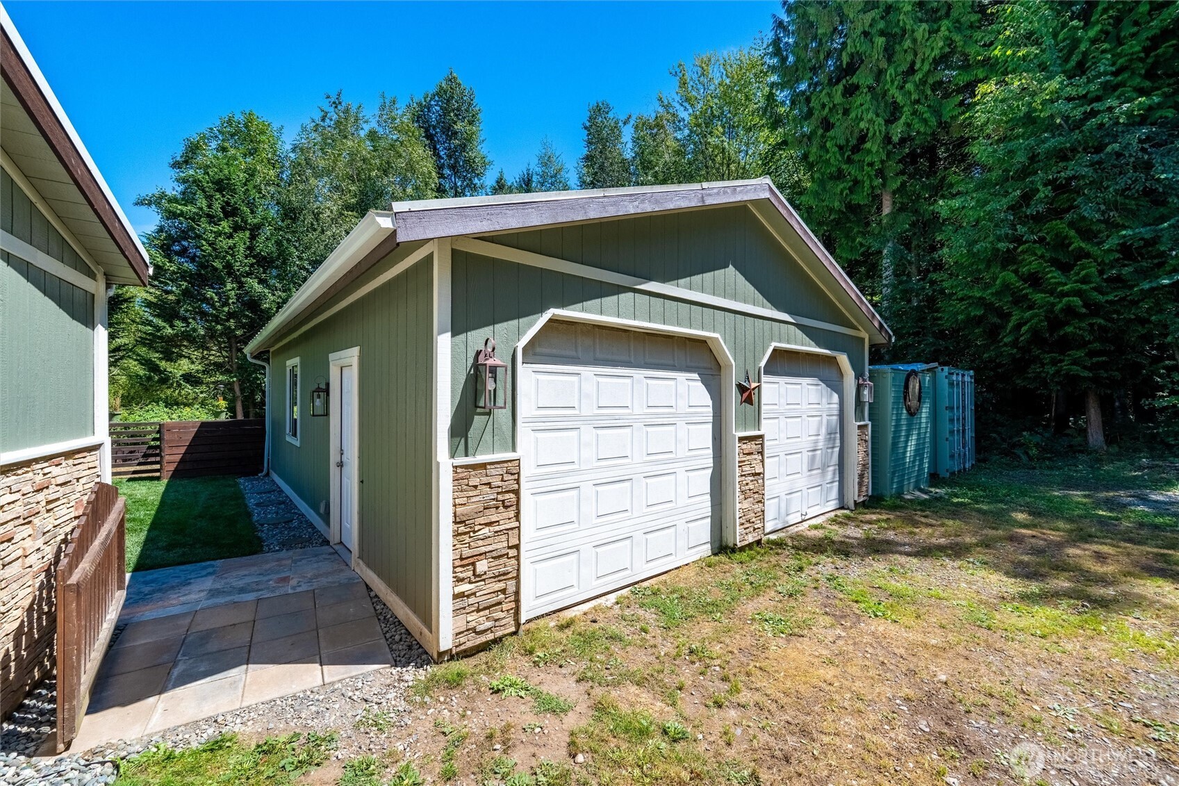 3695 Grandview Road Property Photo 5