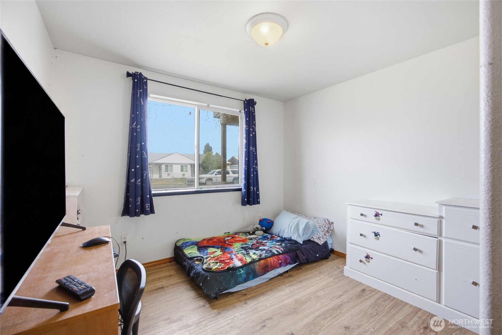 1227 Lowry Street Property Photo 13