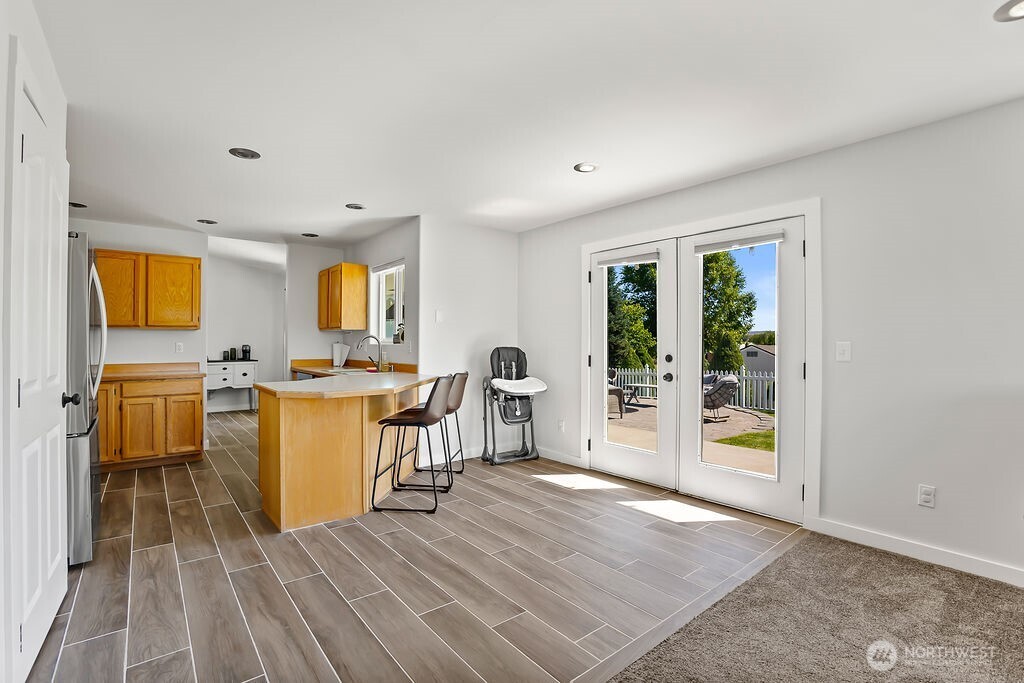 2291 Selah Loop Road Property Photo 13