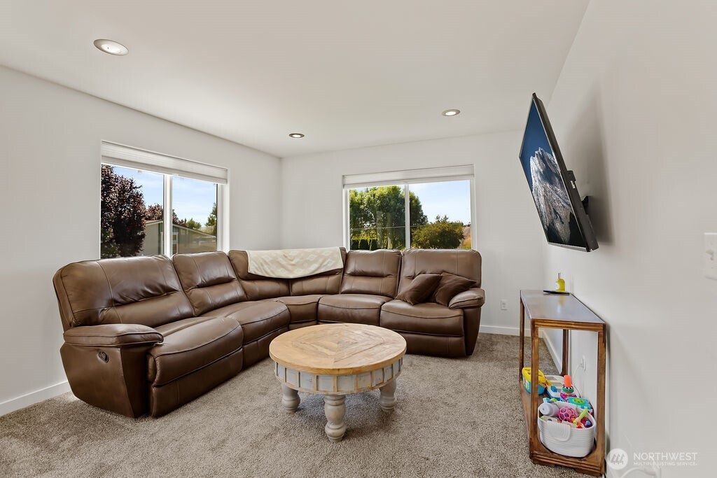 2291 Selah Loop Road Property Photo 18